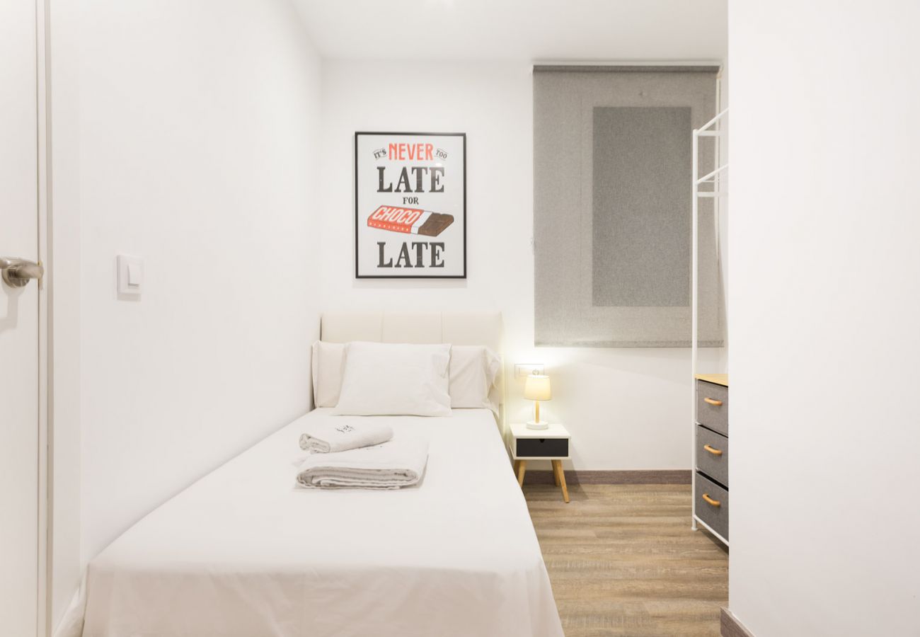 Apartment in Barcelona - G13